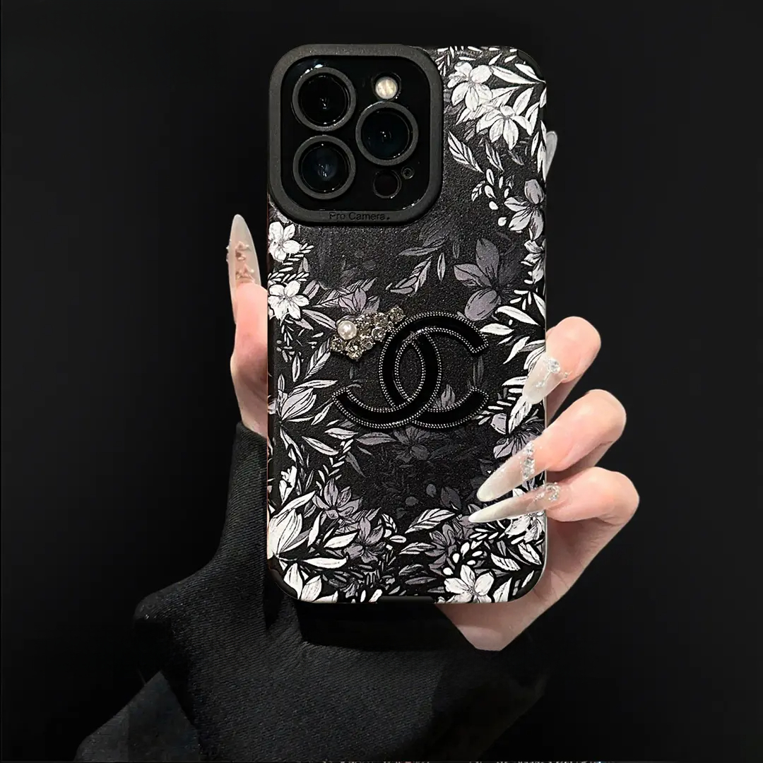 Funda floral de piel de cordero de lujo para iPhone - Protección de lente completa