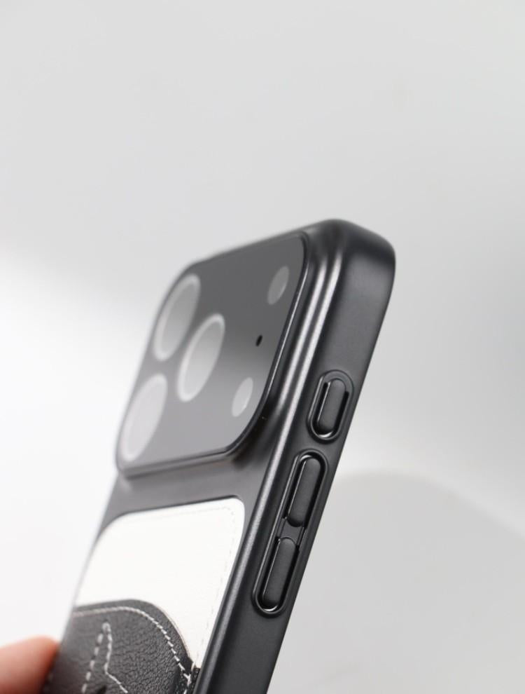 2026년 신규 프리미엄 가죽 카드 슬롯 iPhone 케이스 - 말의 해 한정판