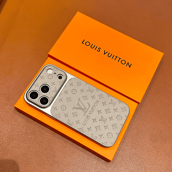 Light Luxury Minimalist Vintage Pattern Embossed iPhone Case