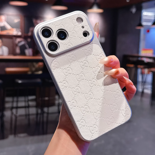 Leren iPhone-hoesje met groot cameravenster en reliëf