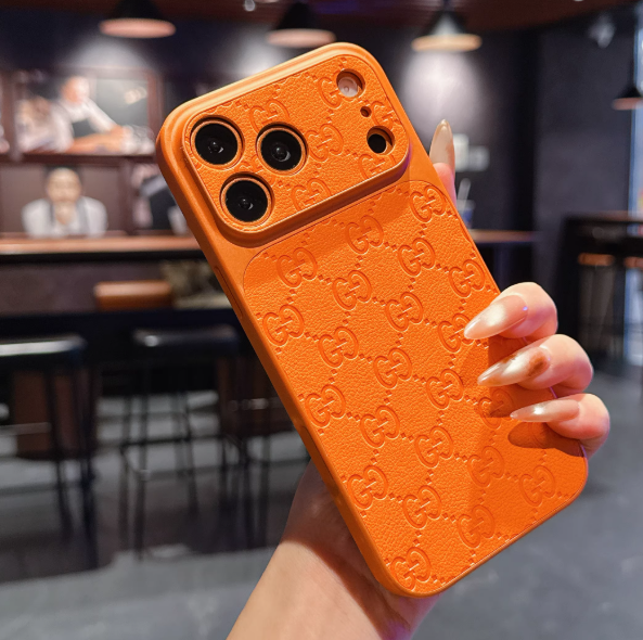 Leren iPhone-hoesje met groot cameravenster en reliëf