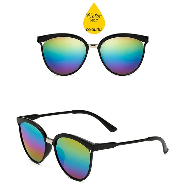 LeonLion Candies Brand Designer Cat Eye Aurinkolasit Naisten Luksus Muoviset aurinkolasit Klassiset Retro Outdoor Oculos De Sol Gafas