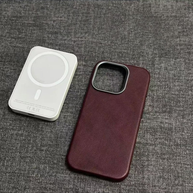 Klasický kryt na iPhone z pravé kůže